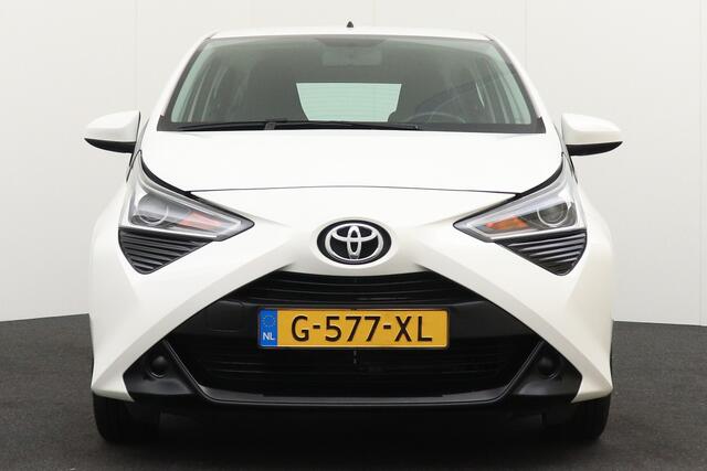 Toyota AYGO 1.0 VVT-i Aut. 73 PK X-play Camera Carplay LED