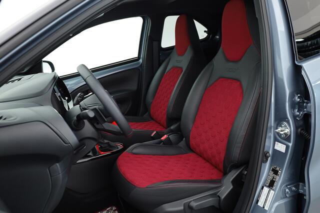 Toyota AYGO X 1.0 VVT-i S-CVT Undercover | Navi | Camera | Stoelver. | PDC V+A | DAB
