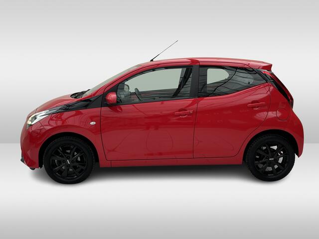 Toyota AYGO 1.0 VVT-i x-play | Camera | Carplay/Android Auto | Lichtmetalen velgen |