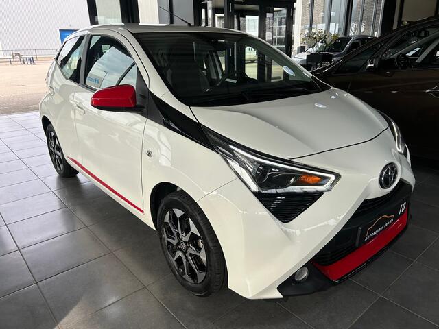 Toyota AYGO 1.0 VVT-i x-play AUTOMAAT RIJKLAAR