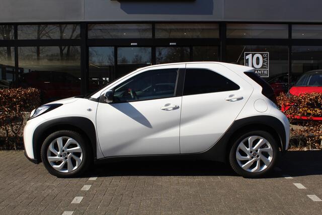 Toyota AYGO X 1.0 VVT-i MT first | Rijklaar | Apple/Android | Camera | Stoelverwarming | Cruise | All season banden