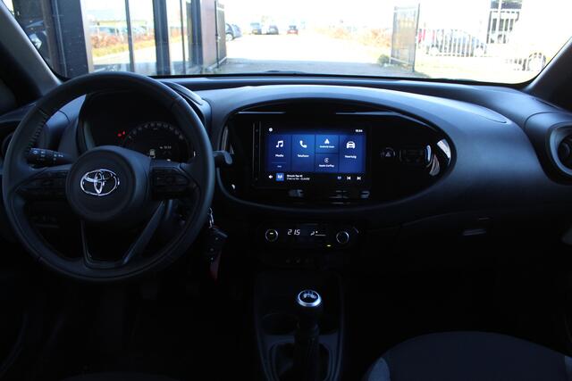 Toyota AYGO X 1.0 VVT-i MT first | Rijklaar | Apple/Android | Camera | Stoelverwarming | Cruise | All season banden