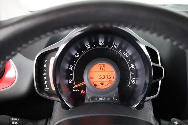 Toyota AYGO 1.0 VVT-i x-play | NL-Auto | Apple Carplay -/ Android Auto | Parkeercamera |