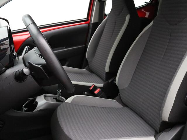 Toyota AYGO 1.0 VVT-i x-play AUTOMAAT Airco | Camera | Cruise | Carplay