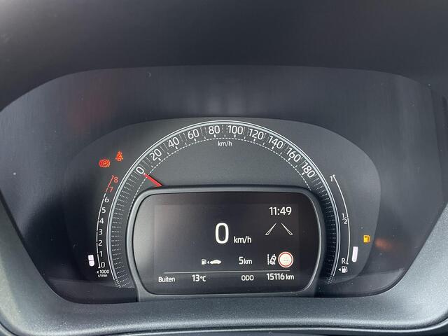 Toyota AYGO X 1.0 VVT-i MT Play | Camera | DAB | Apple Carplay | Android Auto | ALL-Season banden | Cruise Control |