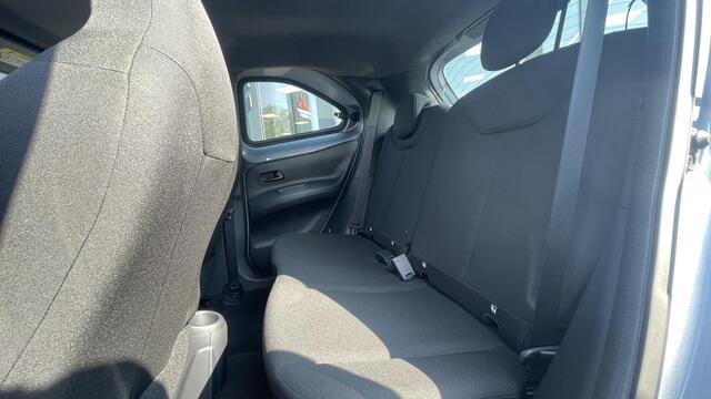 Toyota AYGO X 1.0 VVT-i MT Play | Camera | DAB | Apple Carplay | Android Auto | ALL-Season banden | Cruise Control |