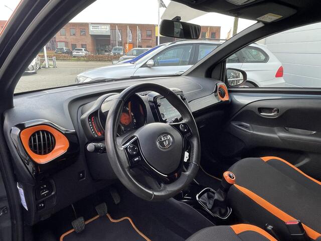 Toyota AYGO 1.0 VVT-i x-JBL