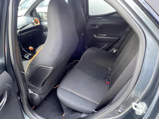 Toyota AYGO 1.0 VVT-i x-JBL