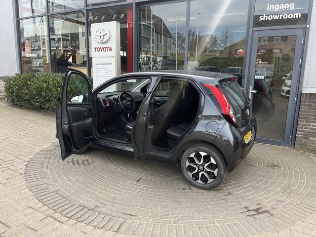 Toyota AYGO 1.0 VVT-i x-cite
