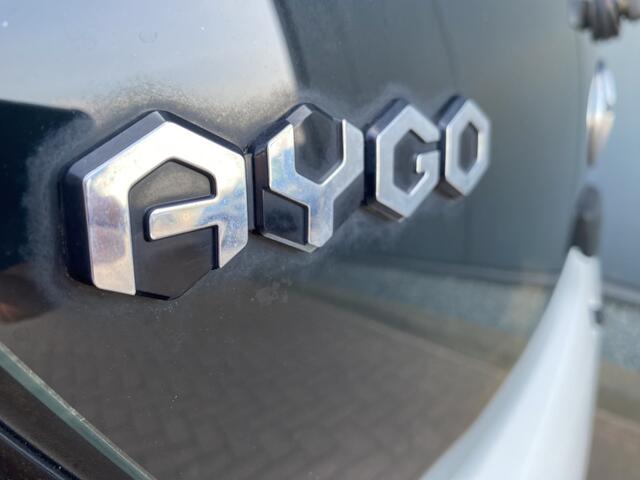 Toyota AYGO 1.0 VVT-i x-play Sport AIRCO/CAMERA/MEDIA/LICHTMETAAL