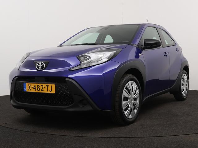 Toyota AYGO X 1.0 VVT-i S-CVT Play | 1e Eigenaar | BTW'er | NIEUW Geleverd | Apple Carplay / Android Auto |