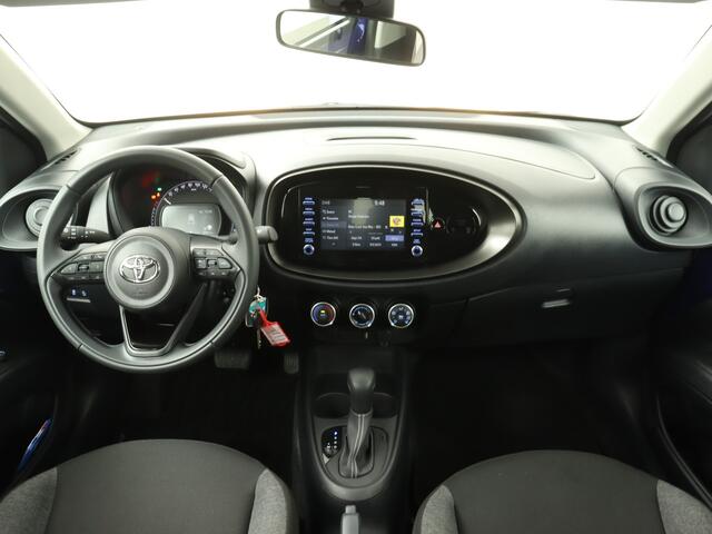 Toyota AYGO X 1.0 VVT-i S-CVT Play | 1e Eigenaar | BTW'er | NIEUW Geleverd | Apple Carplay / Android Auto |