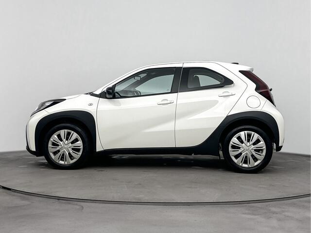 Toyota AYGO X 1.0 VVT-i MT Play Limited | Airco | Camra | Stoelverwarming | Cruise Control Adaptief |
