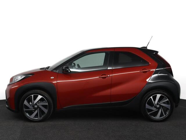 Toyota AYGO X 1.0 VVT-i S-CVT Envy | Automaat | Parkeer sensoren | Navigatie | Nieuw geleverd |