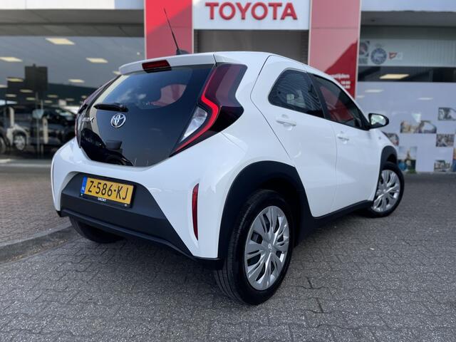 Toyota AYGO 1.0 VVT-i MT Play | Apple CarPlay Android Auto | DAB | Airco