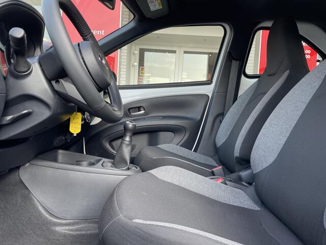 Toyota AYGO 1.0 VVT-i MT Play | Apple CarPlay Android Auto | DAB | Airco