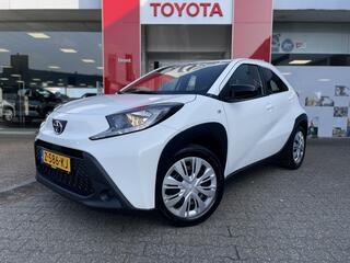 toyota-aygo-1.0-vvt-i-mt-play--app
