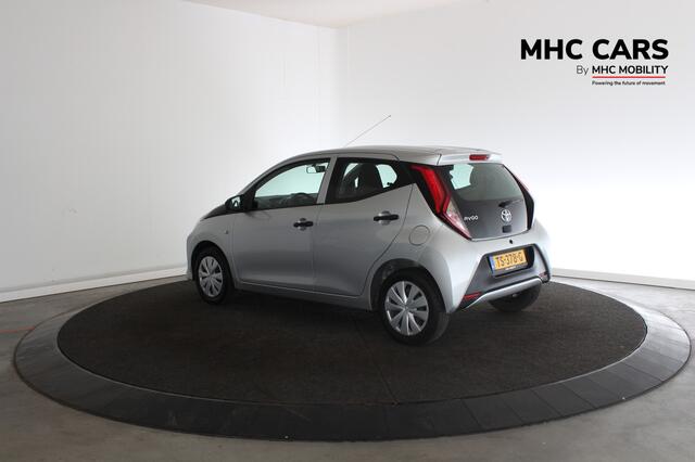 Toyota AYGO 1.0 VVT-i x-fun