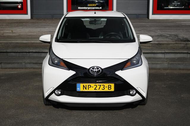 Toyota AYGO 1.0 VVT-i x-play