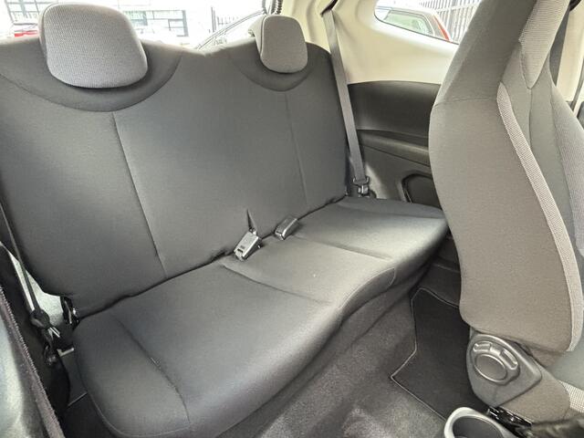 Toyota AYGO 1.0 VVT-i x-now | Airco | Cruisecontrol |