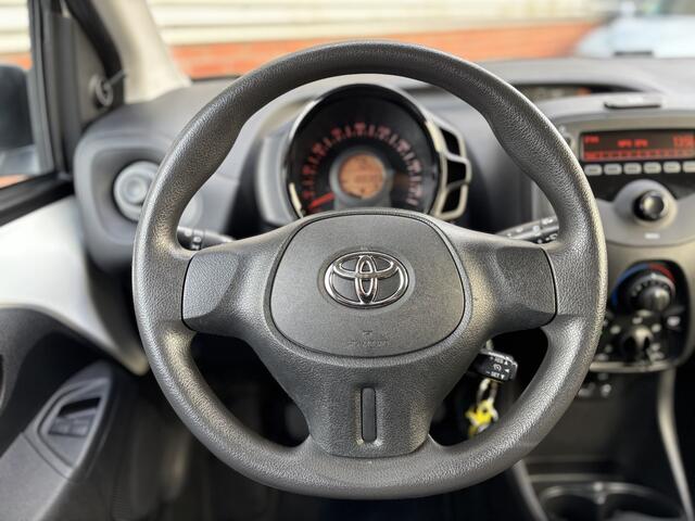 Toyota AYGO 1.0 VVT-i x-now | Airco | Cruisecontrol |
