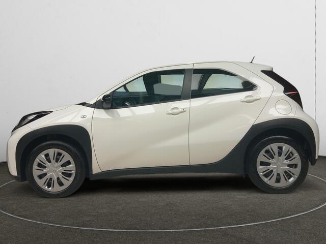 Toyota AYGO X 1.0 VVT-i MT Play Limited