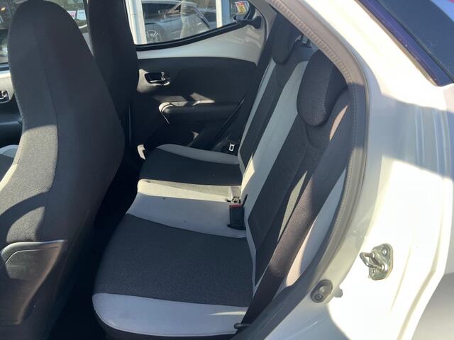 Toyota AYGO 1.0 VVT-I X-PLAY