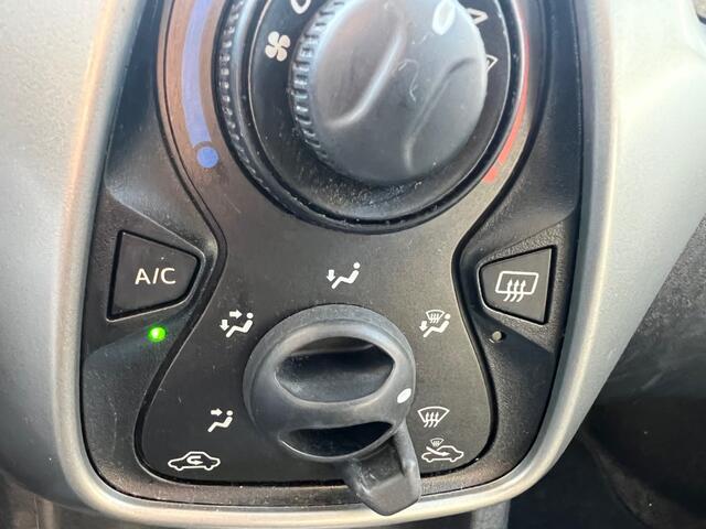 Toyota AYGO 1.0 VVT-I X-PLAY