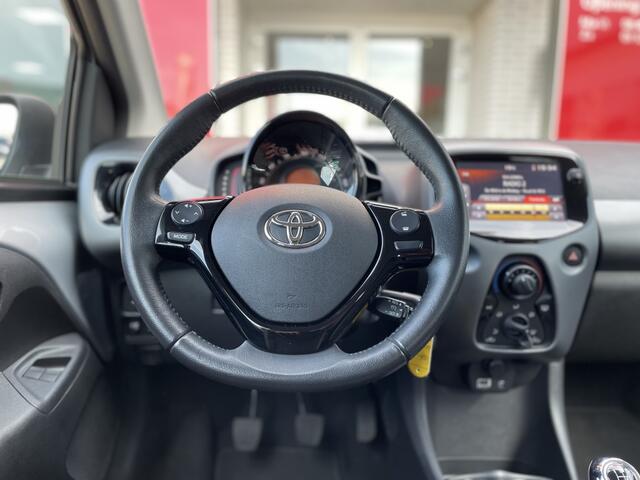 Toyota AYGO 1.0 VVT-i x-play | DAB | Apple CarPlay Android Auto | Elektr. Ve