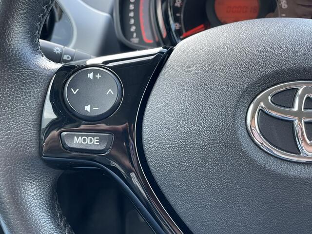 Toyota AYGO 1.0 VVT-i x-play | DAB | Apple CarPlay Android Auto | Elektr. Ve
