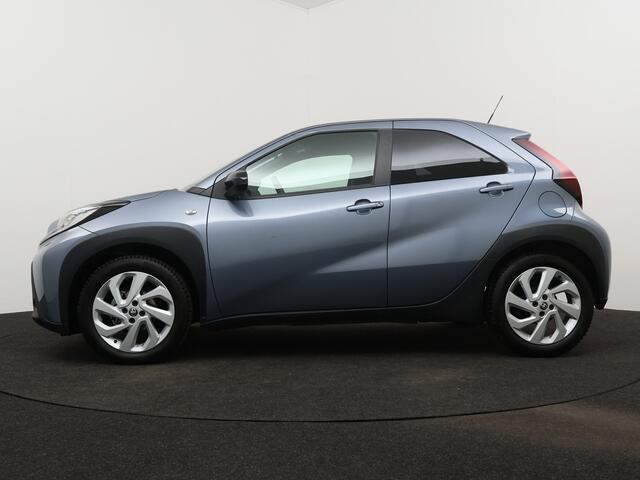 Toyota AYGO X 1.0 VVT-i MT First Limited