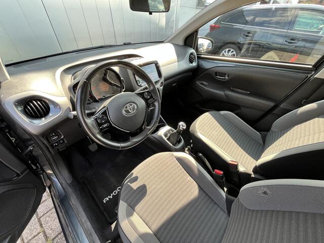 Toyota AYGO 1.0 VVT-i X-Play Carbio NL Auto Dealer onderhouden Carplay Camera