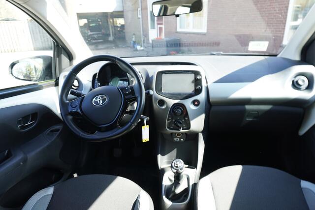 Toyota AYGO 1.0 VVT-i x-play CRUISE CARPLAY CAMERA