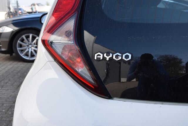 Toyota AYGO 1.0 VVT-i x-fun | Cruise control | Airco | start & stop systeem |