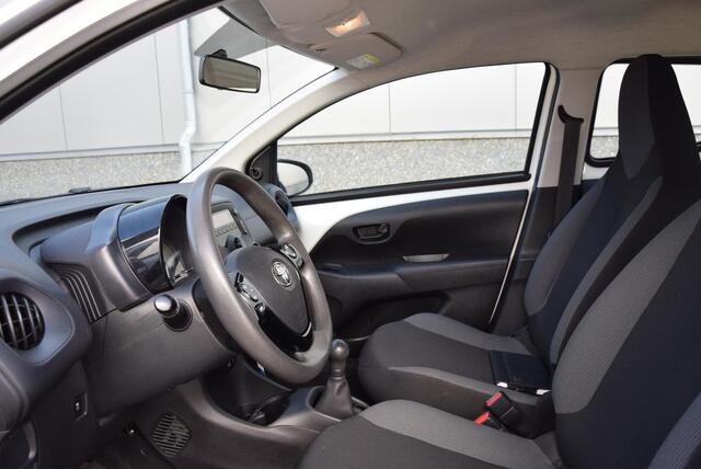 Toyota AYGO 1.0 VVT-i x-fun | Cruise control | Airco | start & stop systeem |