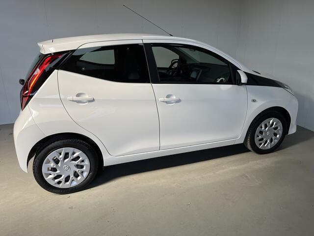 Toyota AYGO 1.0 VVT-i x-play Apple Carplay Camera NAP Incl BTW