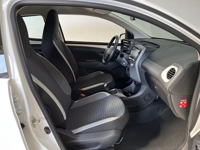 Toyota AYGO 1.0 VVT-i x-play Apple Carplay Camera NAP Incl BTW