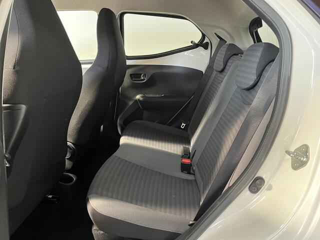 Toyota AYGO 1.0 VVT-i x-play Apple Carplay Camera NAP Incl BTW