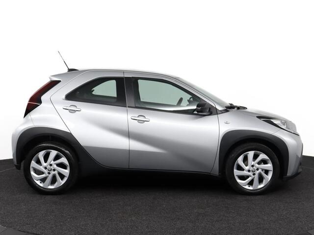 Toyota AYGO X 1.0 VVT-i MT Play Toyota Aygo X 1.0 VVT-i MT play