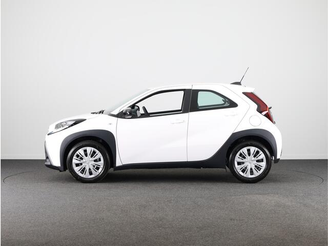 Toyota AYGO X 1.0 VVT-i MT Play *NIEUW* | Direct leverbaar! | Apple Carplay /- Android Auto | Parkeercamera |