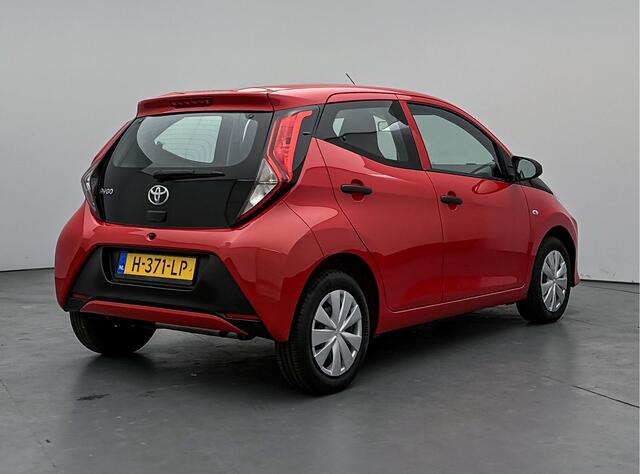 Toyota AYGO 1.0 VVT-i x-fun 5-Drs | Airco | NL-Auto | Dealeronderhouden |