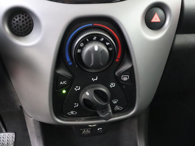 Toyota AYGO 1.0 VVT-i x-joy Limited I Apple Carplay/Android Auto I Airco I 5 Deurs I LM Velgen I