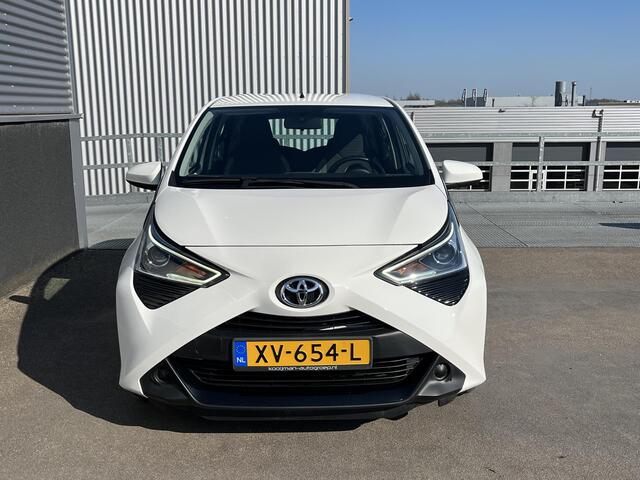 Toyota AYGO 1.0 VVT-i x-play Automaat, Achteruitrijcamera, Bluetooth, Nieuw geleverd en dealeronderhouden, 1e eign. BTW-auto