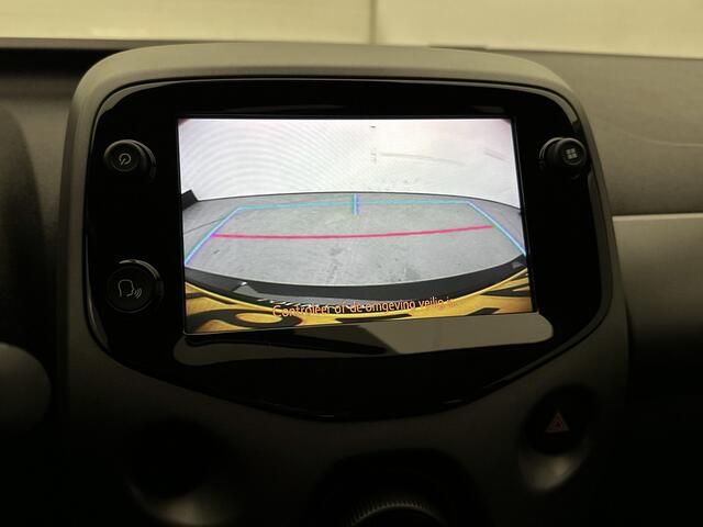 Toyota AYGO 1.0 VVT-i X-Play Automaat | Apple CarPlay | Android Auto | Camera | Airco |