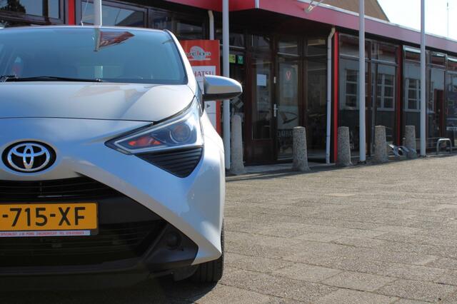 Toyota AYGO 1.0 VVT-i x-play