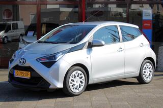 toyota-aygo-1.0-vvt-i-x-play