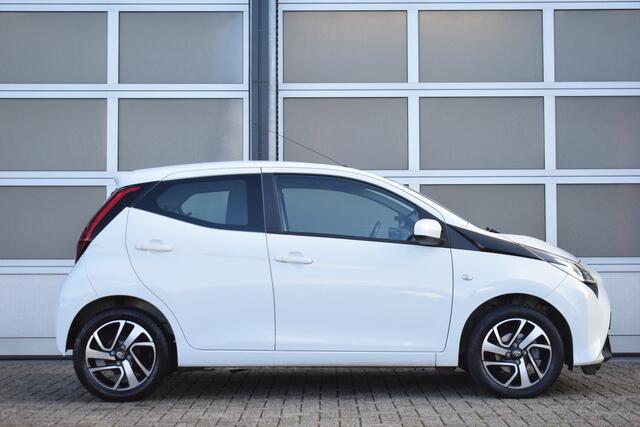 Toyota AYGO 1.0 VVT-i x-play Camera | Automaat | orig. NL NAP