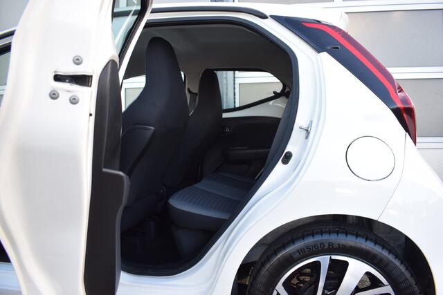 Toyota AYGO 1.0 VVT-i x-play Camera | Automaat | orig. NL NAP