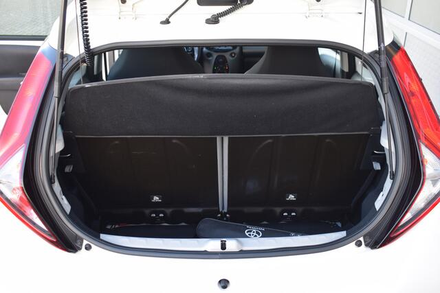 Toyota AYGO 1.0 VVT-i x-play Camera | Automaat | orig. NL NAP