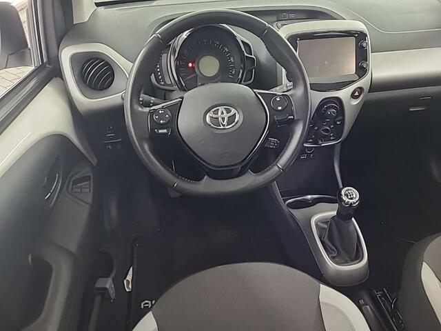 Toyota AYGO 1.0 VVT-i x-nav, 1e Eig! Camera! Carplay! VERWACHT!!